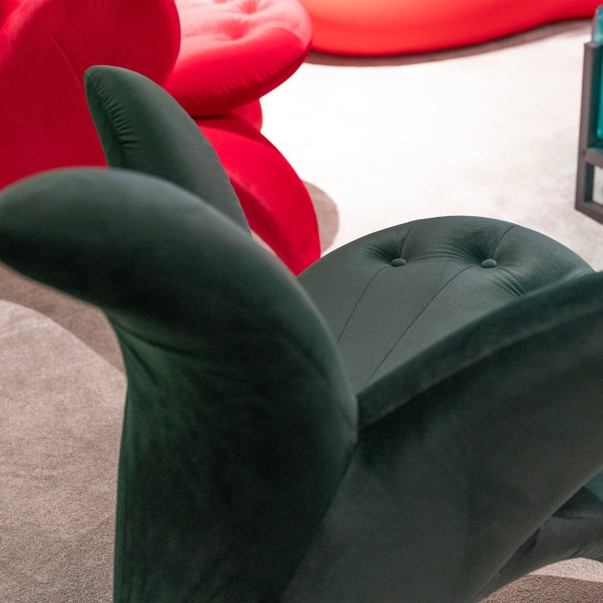 Scarlet Bloom Chair - FURNIBLE.