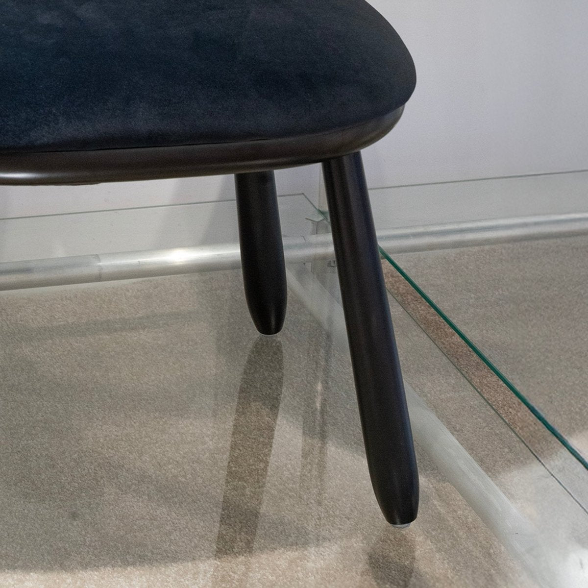 Sculptural Pebble Chair - FURNIBLE.