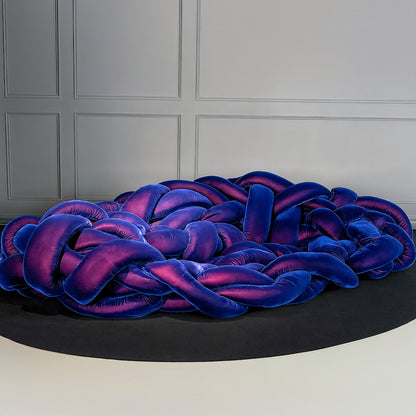 The Serpentine Lounge