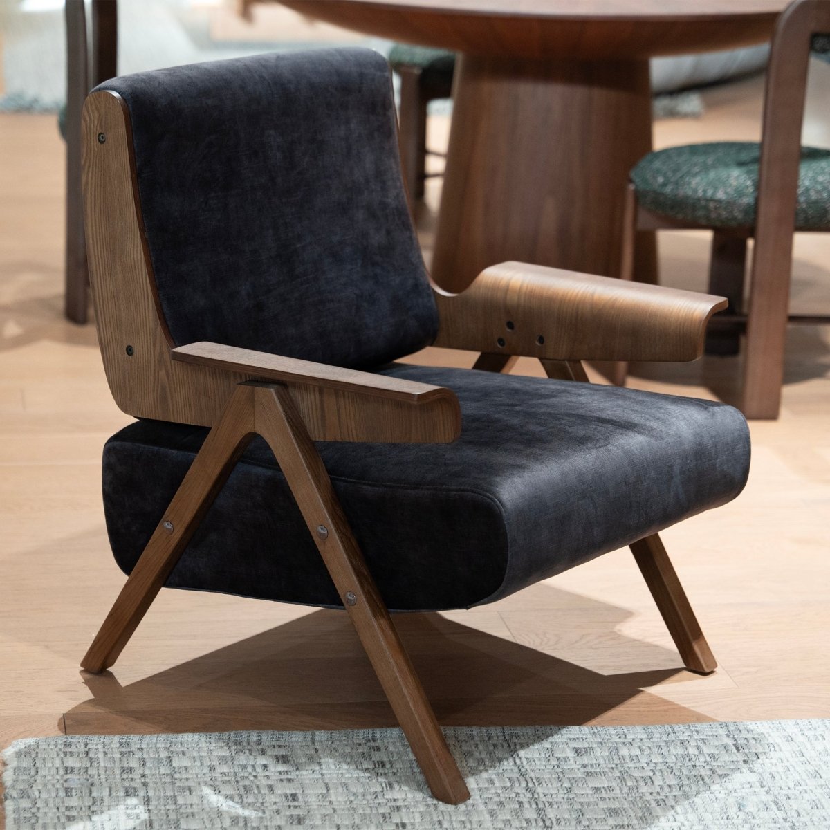 Valorie Armchair - FURNIBLE.