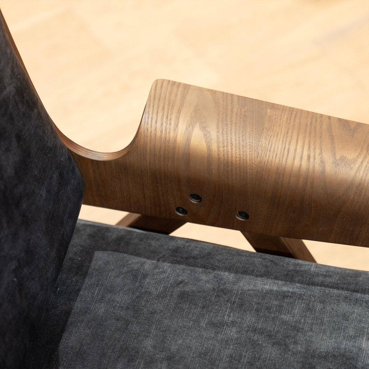 Valorie Armchair - FURNIBLE.